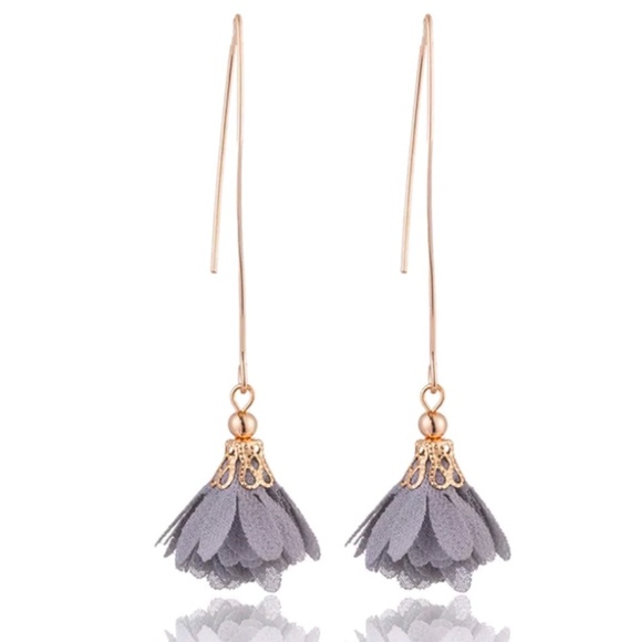Long Gold and gray Flower Color Boho Gypsy Earring Jewelry - Gold & Gray Flower Color Boho Gypsy 2.75in long